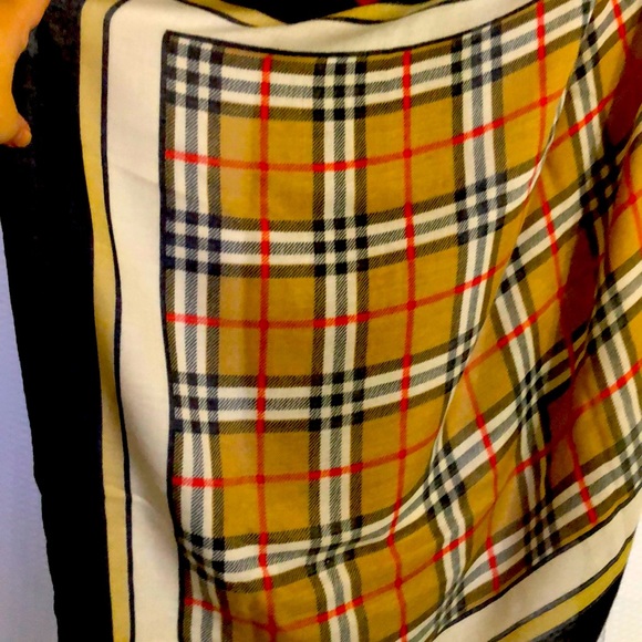 Novak/plaid scarf/wrap - Picture 3 of 5